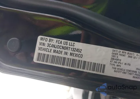 2024 Jeep Compass Limited 4X4 z USA, uszkodzony, nr VIN 3C4NJDCN0RT132452